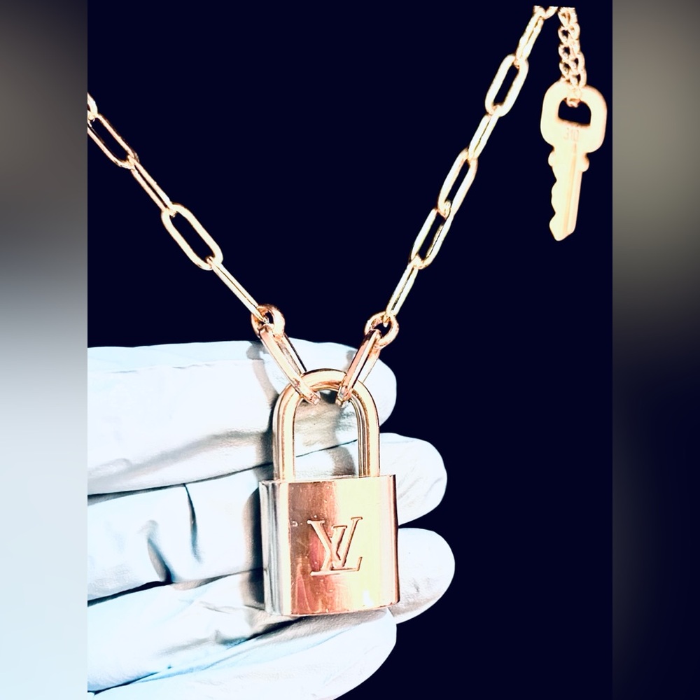 LOUIS VUITTON Lock & Key w/Unbranded Gold-Over-925-Silver  Paperclip Chain ✨NEW✨ - Picture 9 of 12
